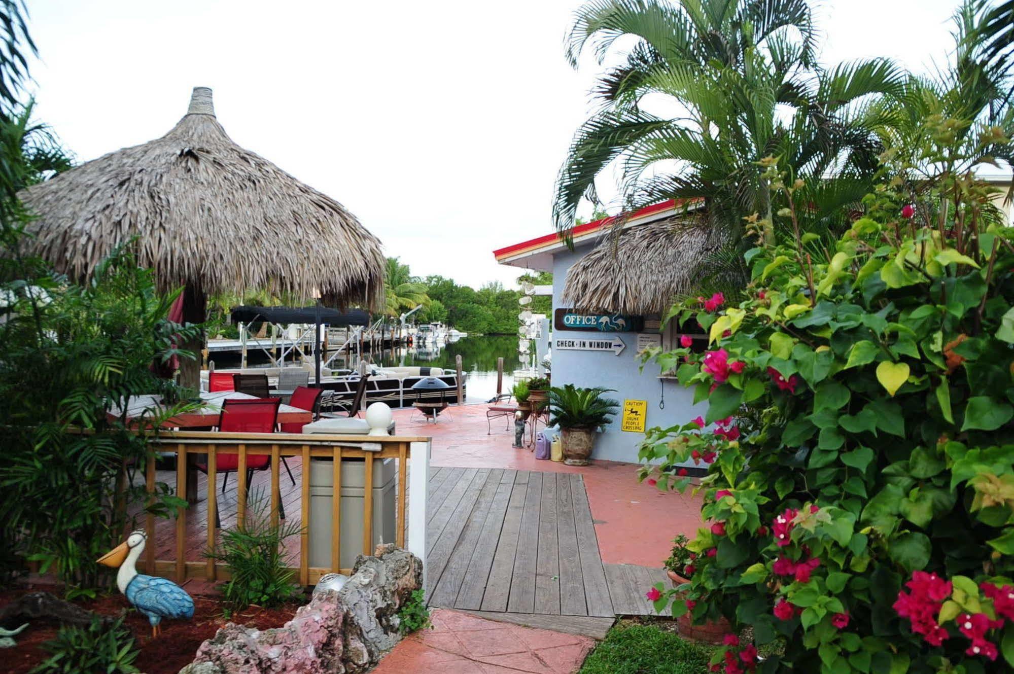 Conch On Inn Motel Tavernier Exterior photo